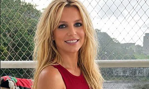 ‘Công chúa nhạc pop’ Britney Spears mất kiểm soát