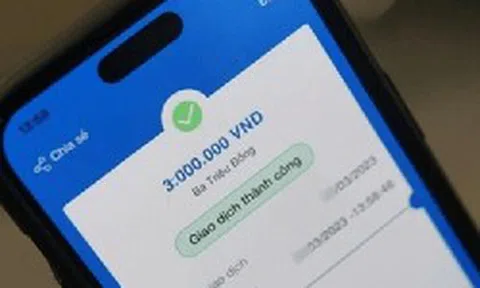 Tài khoản ngân hàng liên tiếp nhận 3.000.000, 4.000.000 đồng cùng 1 ngày nhưng không rõ người gửi, Bùi Thị Nhiên lập tức báo công an