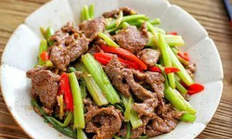Loại rau quen thuộc với người Việt, được nhắc đến trong sử thi nổi tiếng Hy Lạp: Hóa ra là dược liệu quý