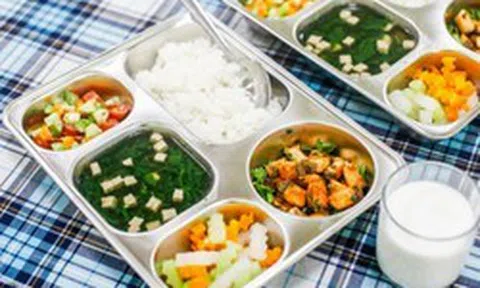 Sở GD&ĐT Hà Nội ra chỉ đạo "nóng" về bữa ăn bán trú ở các trường học