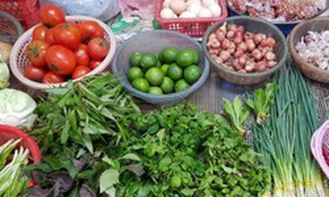 Vì sao mua đồ ở chợ hay được cho thêm?