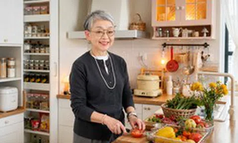 Ở nhờ nhà mẹ vài ngày, tôi mới phát hiện 7 thiết kế lưu trữ "đỉnh chóp", giúp căn bếp lúc nào cũng gọn như mới dọn