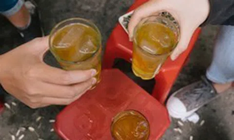 Vì sao trà đá lại hay miễn phí?