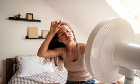 Đêm nào cũng thấy dấu hiệu này thì nên đi khám - đừng chủ quan vì liên quan đến cả ung thư