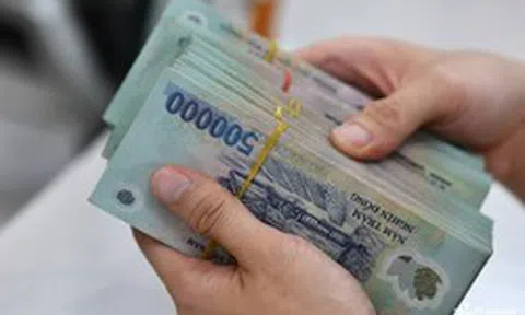 Giao dịch gửi 20.000.000 đồng thành công, Quách Văn Hùng SN 1987 ngay lập tức báo công an
