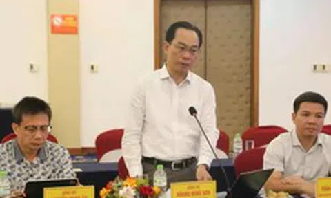 Gian lận thi ở Quảng Trị: Bộ trưởng Bộ GD&ĐT Hoàng Minh Sơn làm việc với UBND tỉnh