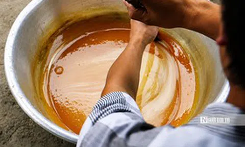 Đỏ lửa nghề làm đường thốt nốt ở vùng Bảy Núi