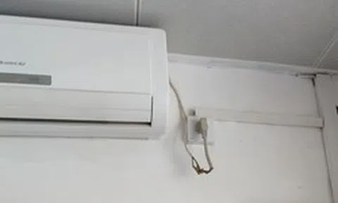 Lời khuyên cho những gia đình đang dùng tủ lạnh, máy giặt, điều hòa cũ: 4 dấu hiệu cho thấy thiết bị điện đang biến thành "bom hẹn giờ",