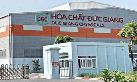 Cổ phiếu Hóa chất Đức Giang thủng đáy 5 năm