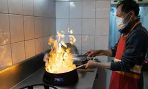 Đầu bếp nghỉ việc bị chủ quán yêu cầu giao công thức mới được trả khoản lương 38 triệu đồng: Cơ quan chức năng đưa kết luận bất ngờ