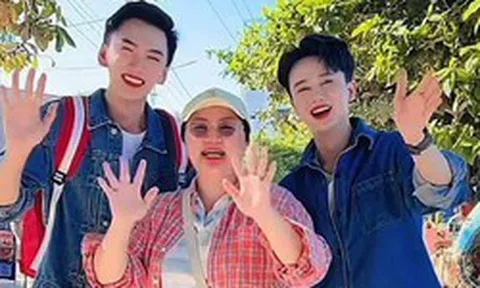 "Nam thần chữa lành" Khoai Lang Thang thì cũng không qua được "ải chụp app", visual đã qua trùng tu khiến fan khó lòng nhận ra