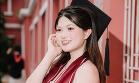 Từ mê đồ ăn Hàn đến nữ thủ khoa được giữ lại trường làm giảng viên thỉnh giảng