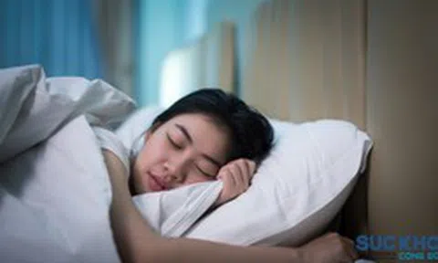 Lời khuyên cho những người thích nằm ngủ nghiêng về một bên