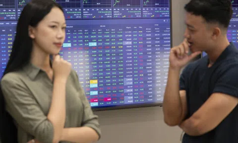 Mất hơn 100 điểm trong một tuần, chứng khoán còn giảm đến bao giờ?