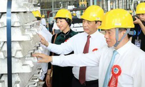 Việt Nam lần đầu sản xuất nhôm thỏi: Nhà máy công suất 450.000 tấn/năm, kỳ vọng giảm nhập khẩu 1,5 tỷ USD