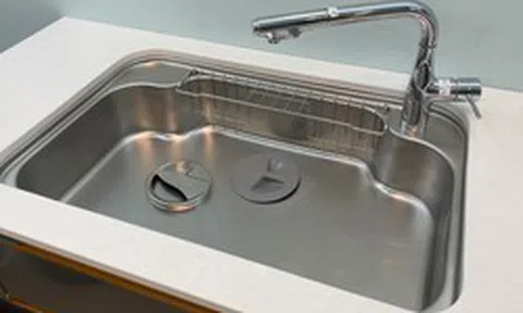 Vì sao ngày càng nhiều gia đình thay bồn rửa bát 2 hố thành 1 hố?