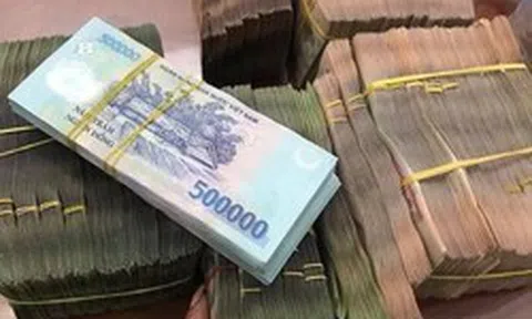 Phát hiện giao dịch chuyển khoản 100 triệu đồng đến tài khoản Vietcombank của Vũ Thị Lý SN 1982, công an lập tức xác minh