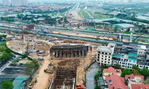 Điều chỉnh tổ chức giao thông phục vụ thi công nút giao Vành đai 3,5 với Đại lộ Thăng Long