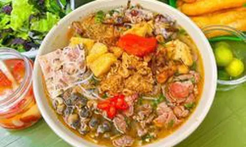 Vì sao gọi là "bún riêu"?