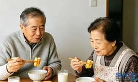 Sau 60 tuổi, có 3 “bữa” không nên ăn, 2 “giấc” không nên ngủ: Lười một chút nhưng khoẻ mạnh, sống lâu