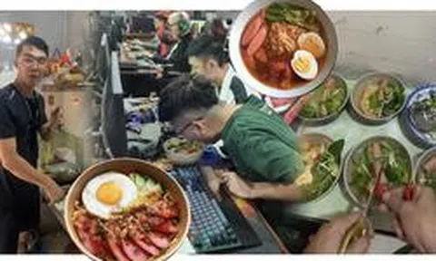 Tô mì quán nét 25.000 có gì mà ai ăn cũng húp sạch không chừa giọt nước nào, về nhà nấu y hệt lại bỏ dở nửa tô?