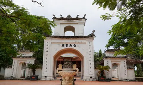 Ngôi đền linh thiêng bậc nhất xứ Nghệ lưu giữ hơn 100 đạo sắc phong