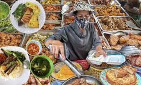 Vì sao gọi là “cơm bụi”?