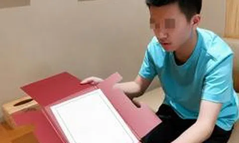 Nam sinh cùng lúc đậu 2 trường ĐH, phụ huynh chưa kịp mừng thì cơ quan tuyển sinh lên tiếng: "Em chưa trúng tuyển trường nào"