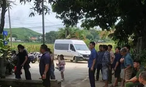 Hai vợ chồng tử vong nghi do điện giật khi lau dọn bể cá cảnh