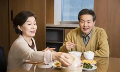 Ăn sáng kiểu này mấy chục năm, sao thận lại có vấn đề?: 4 thói quen nhiều người trung niên đang mắc phải