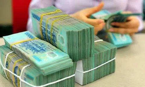 Tiền gửi ngân hàng tăng kỷ lục, nguồn vốn khổng lồ đang chảy về đâu?