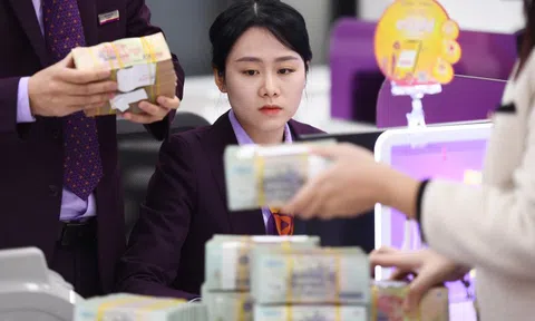 Khoản vay tiền tỷ đến kỳ thả nổi lãi suất, làm gì để không bị 'ngộp'