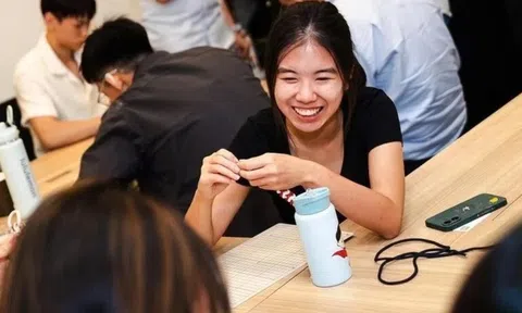 Không chờ giàu, người trẻ Singapore đầu tư ngay từ năm 18 tuổi