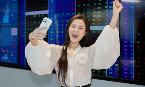 VN-Index tăng dựng đứng