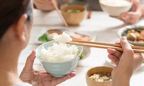 Tiểu đường "rất sợ" những ai ăn tối kiểu này