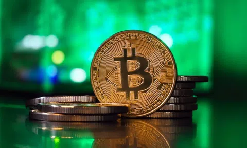 Giá Bitcoin đã vượt 78.000 USD bằng cách nào?