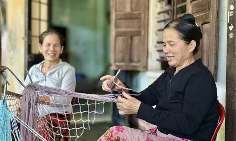 Thăm làng nghề “đan hàng xuất ngoại” ở Quảng Ngãi