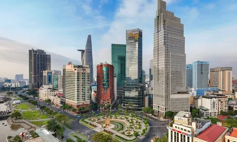 Trung tâm tài chính Việt Nam không cần 'đua' với Hong Kong, Singapore