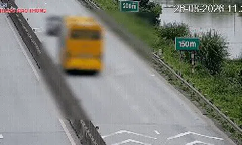 2 xe khách đầu tiên bị xử phạt lỗi không giữ khoảng cách an toàn trên cao tốc