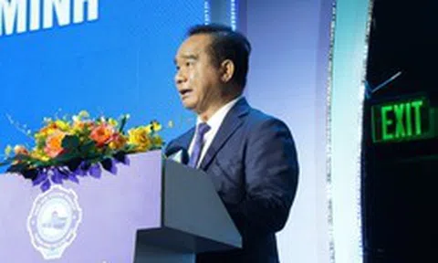 Chủ tịch TP.HCM muốn doanh nghiệp cùng chính quyền trả lời ‘phải sửa gì, làm gì’