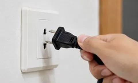 4 thiết bị dùng xong nên rút phích cắm, nhiều gia đình vẫn để 24/24