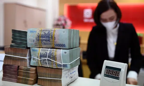 Lãi suất qua đêm chỉ còn hơn 1%/năm