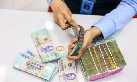 Tín dụng tăng nhanh, ngân hàng đối mặt áp lực nguồn vốn