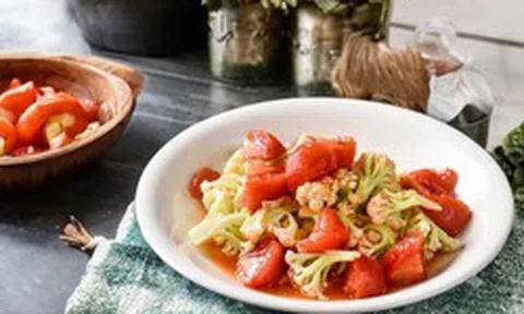Loại rau đang vào mùa là "thần dược bảo vệ gan", nấu thế nào cũng ngon, đặt biệt khi kết hợp với cà chua