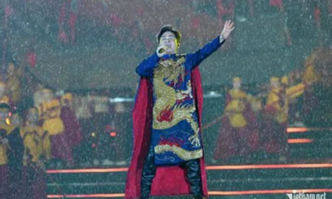Tùng Dương, Hồ Quỳnh Hương ấn tượng trong concert chào mừng thành phố Quảng Ninh