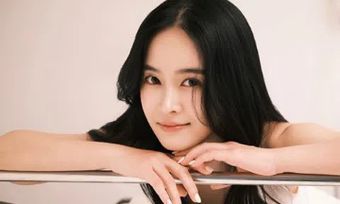 Tiết lộ về nữ thạc sĩ cao 1,56m đóng cùng diễn viên nghìn tỷ Tuấn Trần