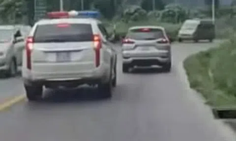 CSGT nối 'hành lang' hơn 300km đưa sản phụ nguy cấp đi cấp cứu