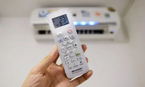 Lời khuyên cho những gia đình có thói quen tắt điều hòa bằng remote