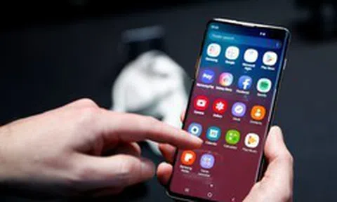 Điện thoại của nhiều người bất ngờ xuất hiện ứng dụng lạ