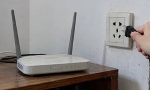 Lời khuyên cho những gia đình hay tắt WiFi bằng cách rút phích cắm